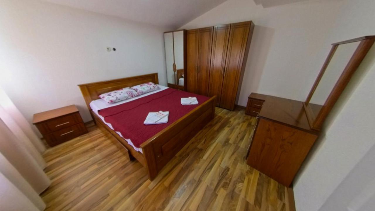 K&M Apartment Ohrid Buitenkant foto